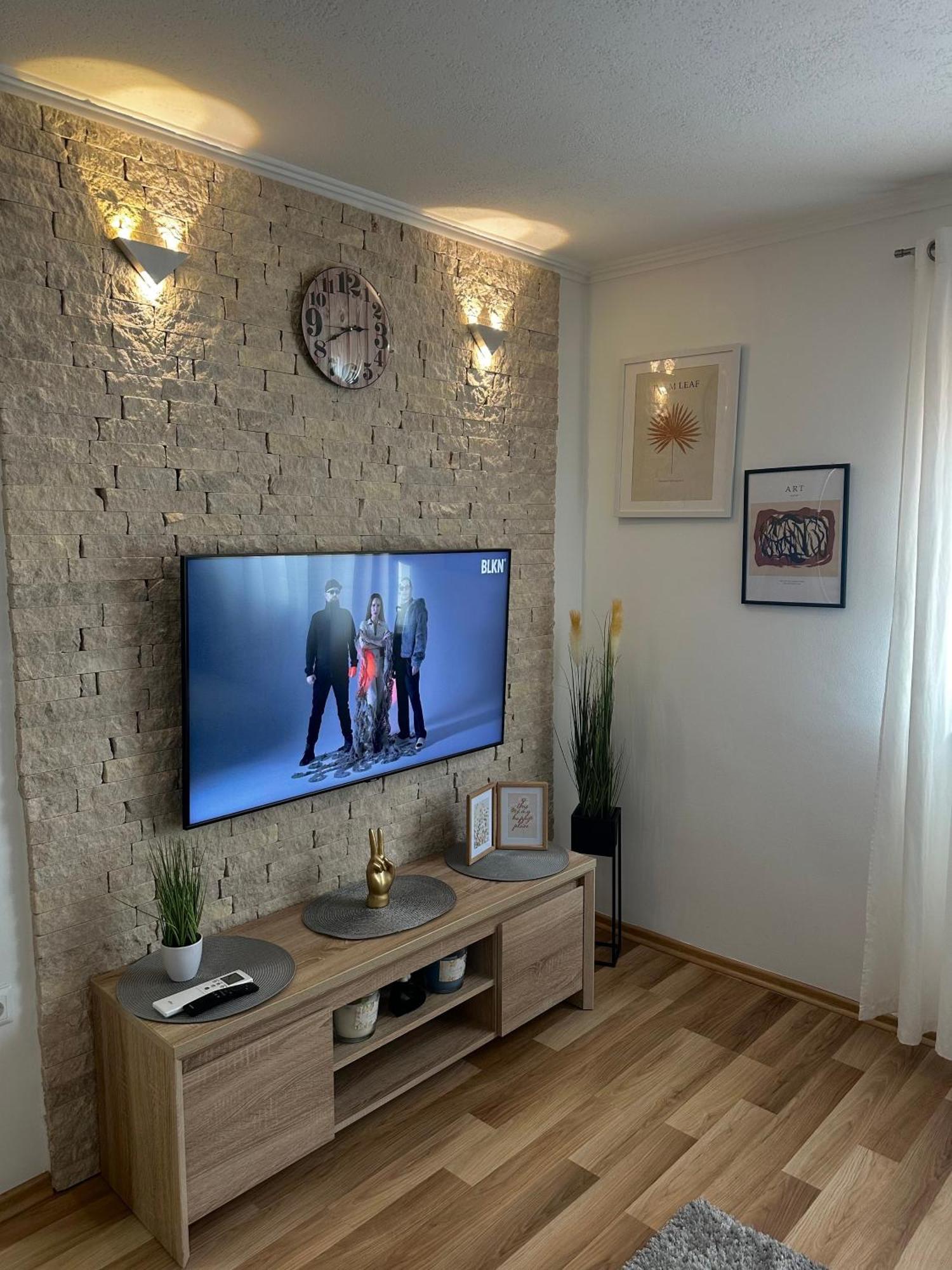 Apartman Emil Любушки Екстер'єр фото